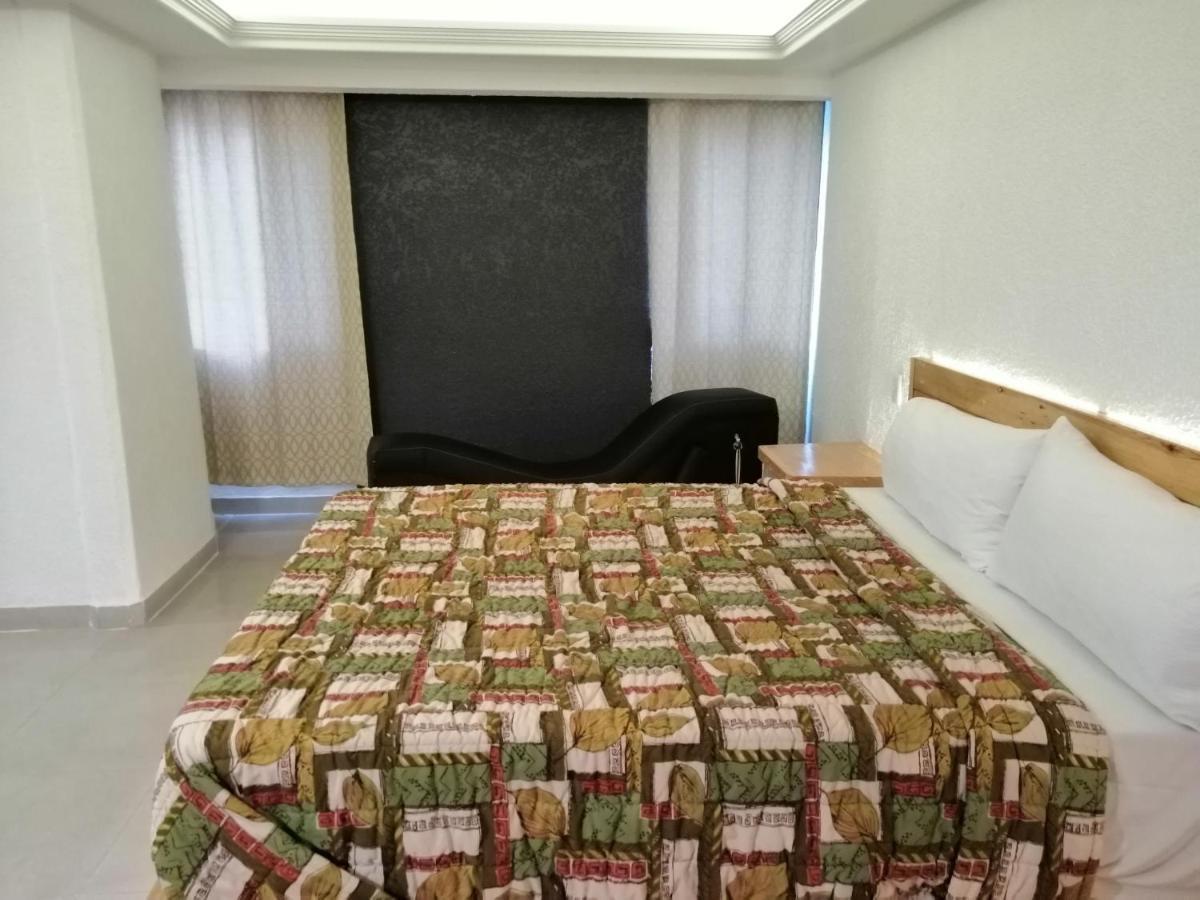 Motel Oasis Mexico Tlalnepantla  Екстер'єр фото