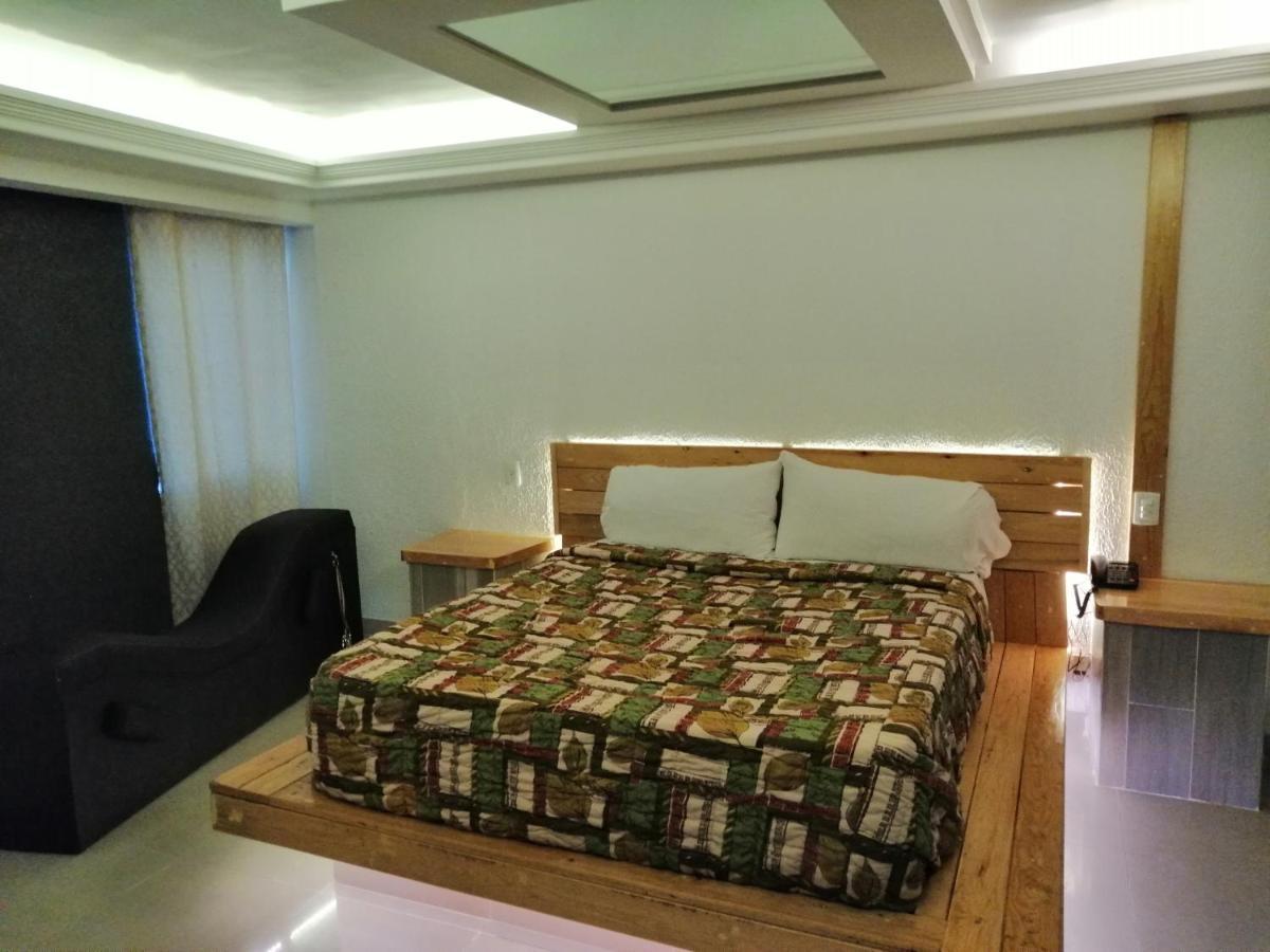 Motel Oasis Mexico Tlalnepantla  Екстер'єр фото